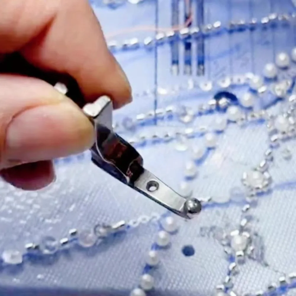 Steel Bead Sequin Press Foot Easy to Use Bead-free Sequin Special Presser Foot No Need to Hammer Fabric Presser Foot
Steel Bead Sequin Press Foot Easy to Use Bead-free Sequin Special Presser Foot No Need to Hammer Fabric Presser Foot