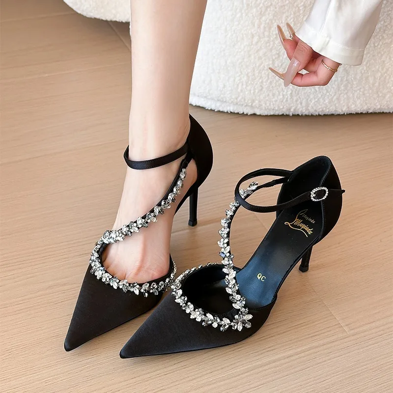 Women's Shoes Sexy Sharp Pointed Rhinestone High Heels Women Temperament Girl Party Dress Stiletto Pumps Banquet Dancing Shoes
Women's Shoes Sexy Sharp Pointed Rhinestone High Heels Women Temperament Girl Party Dress Stiletto Pumps Banquet Dancing Shoes