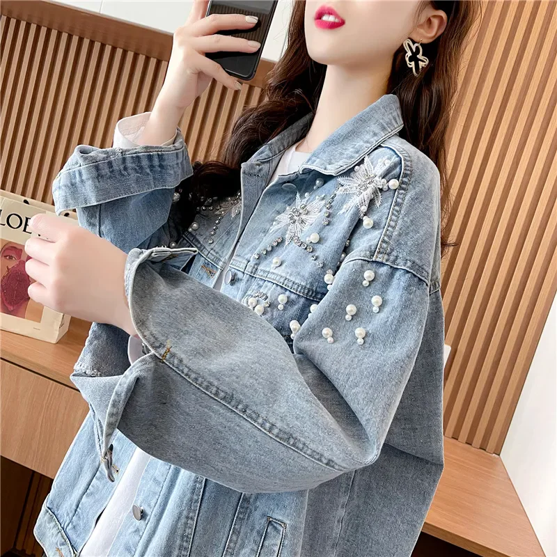 Vintage Denim Coat Female 2025 New Spring And Autumn Fashion Beading Jeans Jacket Women Long Sleeve Loose Cowboy Outerwear T885
Vintage Denim Coat Female 2025 New Spring And Autumn Fashion Beading Jeans Jacket Women Long Sleeve Loose Cowboy Outerwear T885