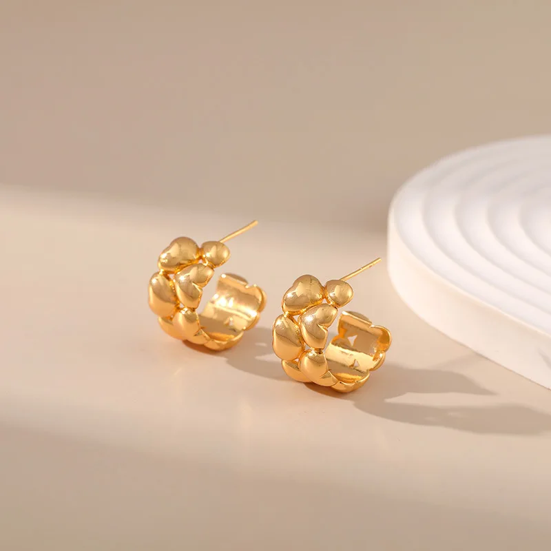Copper Plated 18K Gold Geometric Irregular Three-Dimensional Heart Earrings Women Romantic Senior Sense Of Popular Jewelry
Copper Plated 18K Gold Geometric Irregular Three-Dimensional Heart Earrings Women Romantic Senior Sense Of Popular Jewelry