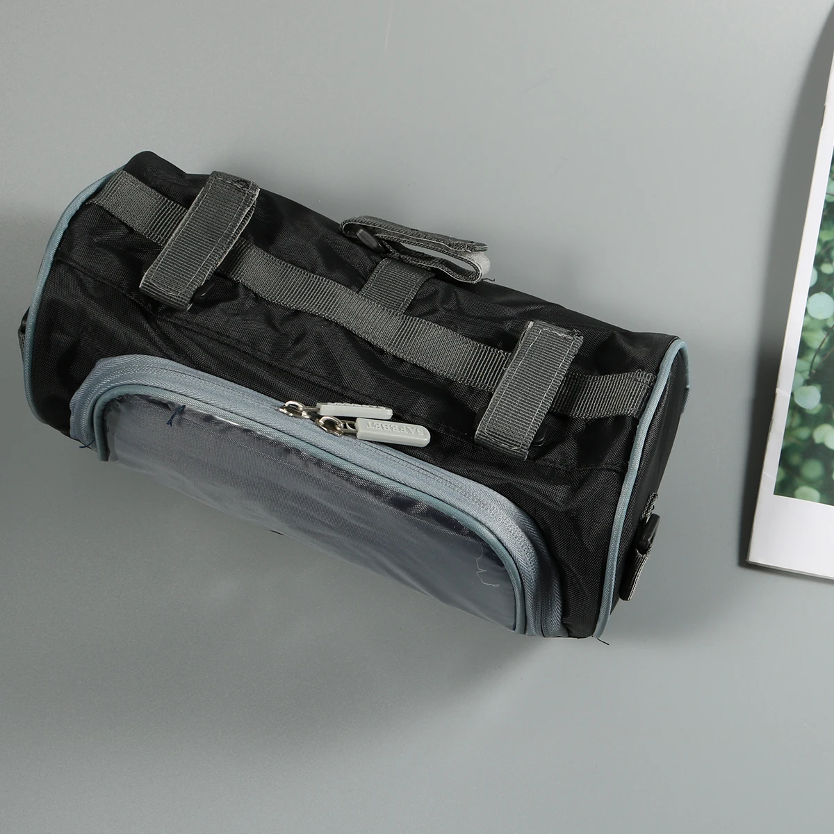 Handlebar Oxford Bike Handlebar Bag Bike Round Bag With Clear PVC Phone Storage Front Pack
Handlebar Oxford Bike Handlebar Bag Bike Round Bag With Clear PVC Phone Storage Front Pack
