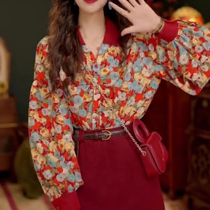 Floral Contrast Temperament Blouse Spring New Print Long Sleeve Polo Neck Loose Elegant Shirt Tops Fashion Vintage Women Clothes
Floral Contrast Temperament Blouse Spring New Print Long Sleeve Polo Neck Loose Elegant Shirt Tops Fashion Vintage Women Clothes