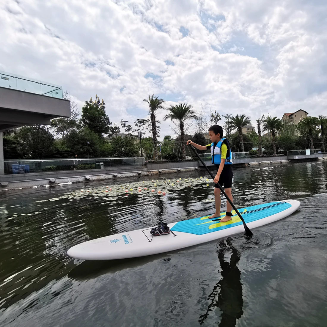 Wholesale Unisex All Round Molded PU Foam Solid Durable Standing Paddle Board HDPE Plastic Durable Standup Paddle Board
Wholesale Unisex All Round Molded PU Foam Solid Durable Standing Paddle Board HDPE Plastic Durable Standup Paddle Board