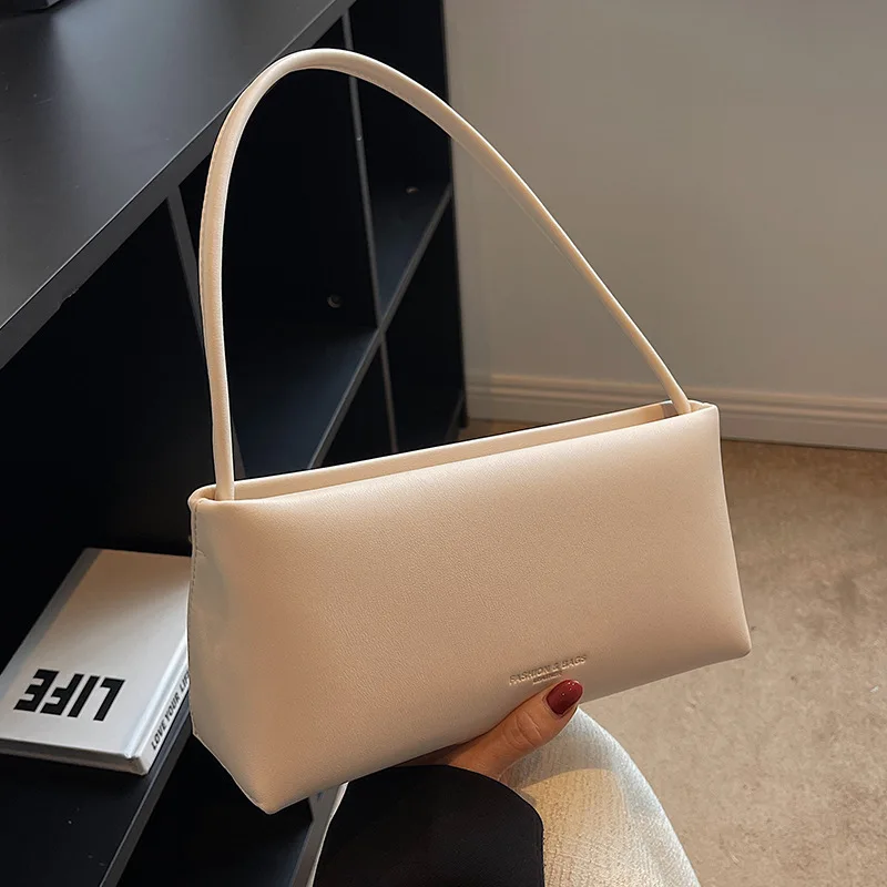 Small Niche Design High-End Handbag Women's Simple and Versatile Crossbody Single Shoulder Underarm Bag
Small Niche Design High-End Handbag Women's Simple and Versatile Crossbody Single Shoulder Underarm Bag