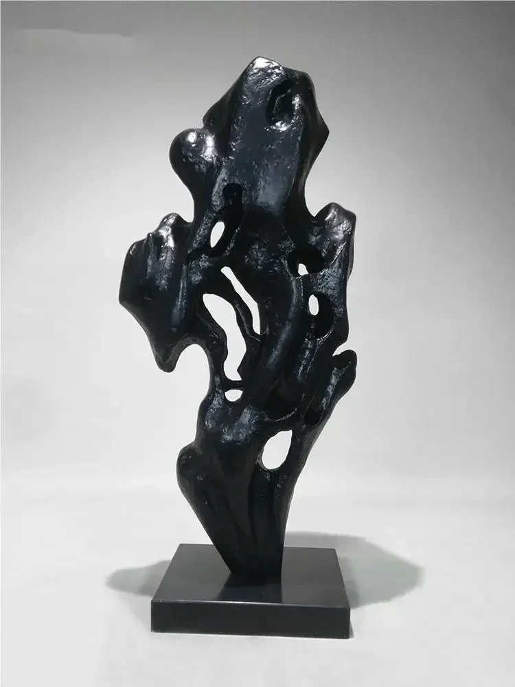 Abstract sculpture fiberglass ornaments villa model room home accessories hotel lobby furnishings modern and simple
Abstract sculpture fiberglass ornaments villa model room home accessories hotel lobby furnishings modern and simple