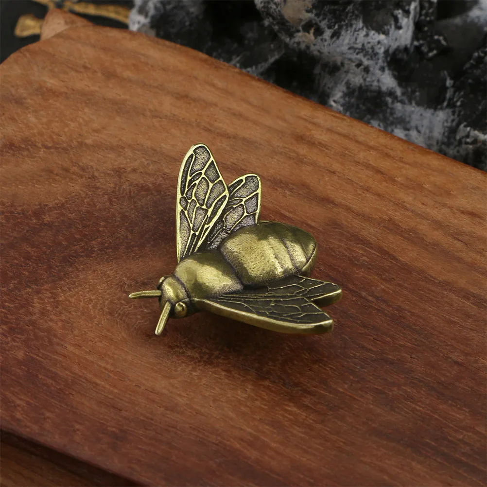 Decorations Vintage Brass Figurine Craft Statue Home Ornaments Small Bee Animal Desktop Decorations Retro Style Gifts 
Decorations Vintage Brass Figurine Craft Statue Home Ornaments Small Bee Animal Desktop Decorations Retro Style Gifts