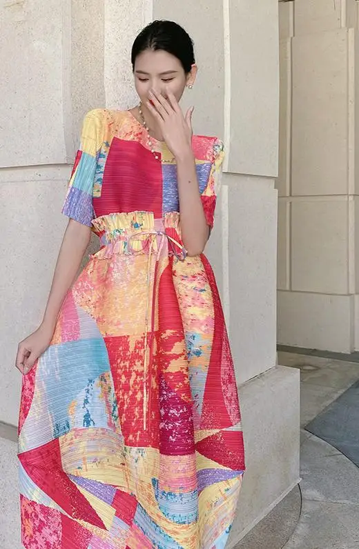 Pleated New Fashion Printed Dress Crew Neck Lotus Leaf Belt Waist Sweet Elegant Socialite Style Dress
Pleated New Fashion Printed Dress Crew Neck Lotus Leaf Belt Waist Sweet Elegant Socialite Style Dress