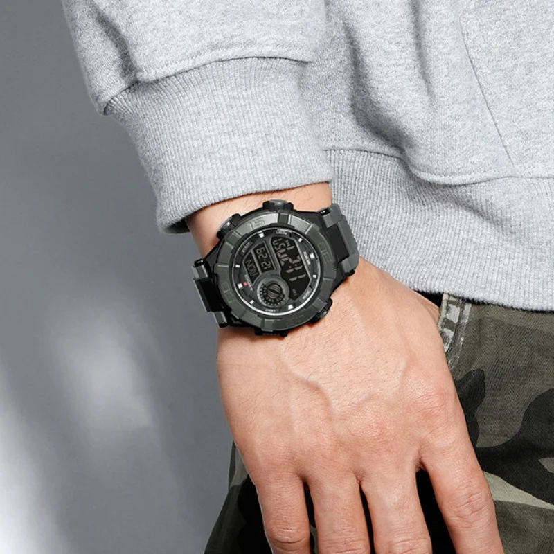 NAVIFORCE Men's Watch LCD Digital 50M Waterproof Multifunction Soft TPU Strap Military Style Teenager Sports Outdoor Wristwatch
NAVIFORCE Men's Watch LCD Digital 50M Waterproof Multifunction Soft TPU Strap Military Style Teenager Sports Outdoor Wristwatch