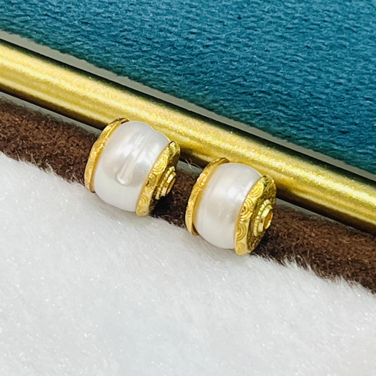 Бусины из натурального жемчуга с большим отверстием 9x9 мм - принадлежности для изготовления ювелирных изделий премиум-класса «сделай сам» для серег, браслета, ожерелья
Бусины из натурального жемчуга с большим отверстием 9x9 мм - принадлежности для изготовления ювелирных изделий премиум-класса «сделай сам» для серег, браслета, ожерелья