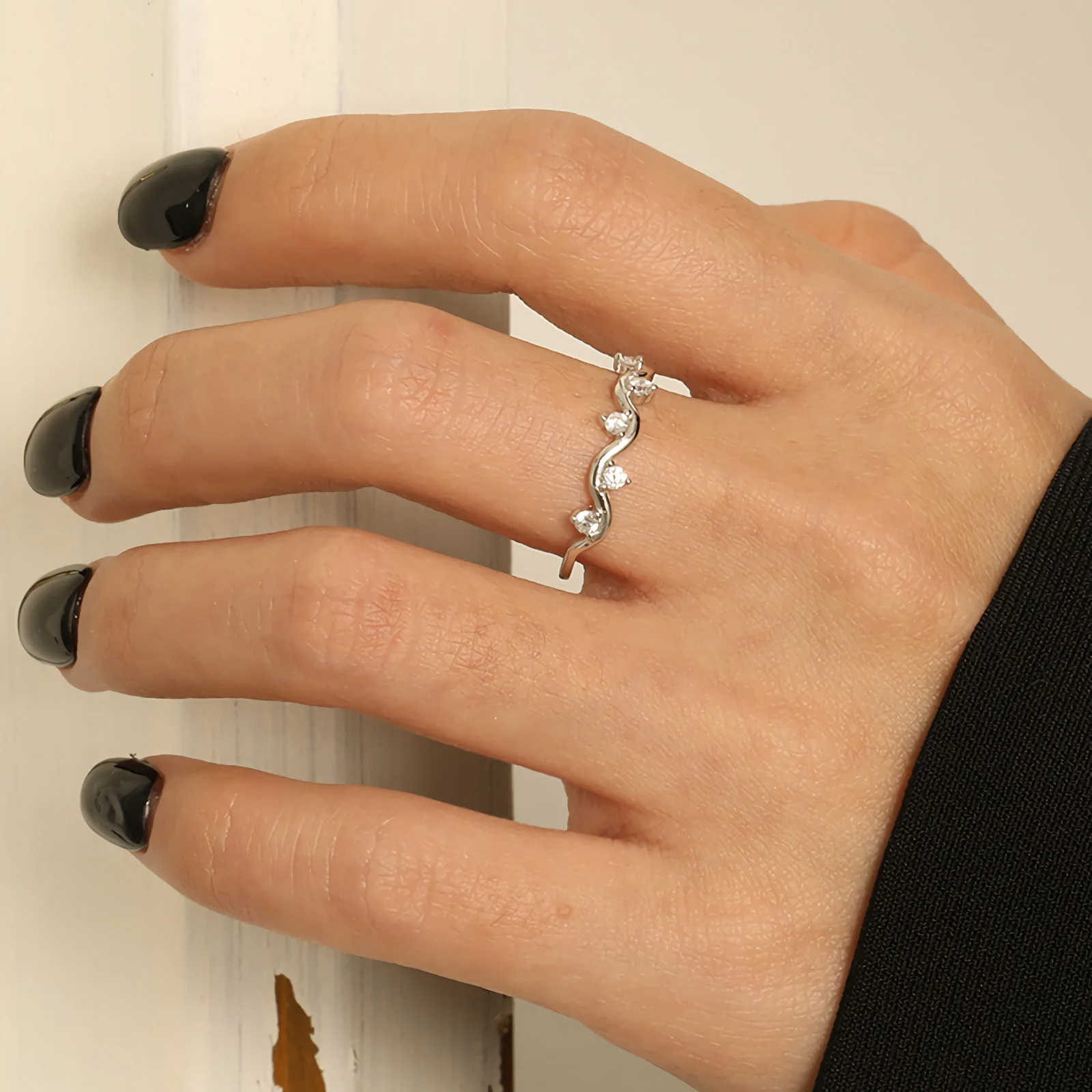 Girl Gang Together Friendship Wave Ring-S925 Silver, Inspirational Friendship Wave Rings, Jewelry Gifts for Best Friend Sisters
Girl Gang Together Friendship Wave Ring-S925 Silver, Inspirational Friendship Wave Rings, Jewelry Gifts for Best Friend Sisters
