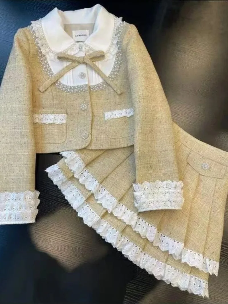 Sweet Hot Girl Suit Women's Autumn/Winter Bow Lapel Long-sleeved Coat High Waist A-line Mini Skirt Two-piece Set Female Clothes
Sweet Hot Girl Suit Women's Autumn/Winter Bow Lapel Long-sleeved Coat High Waist A-line Mini Skirt Two-piece Set Female Clothes