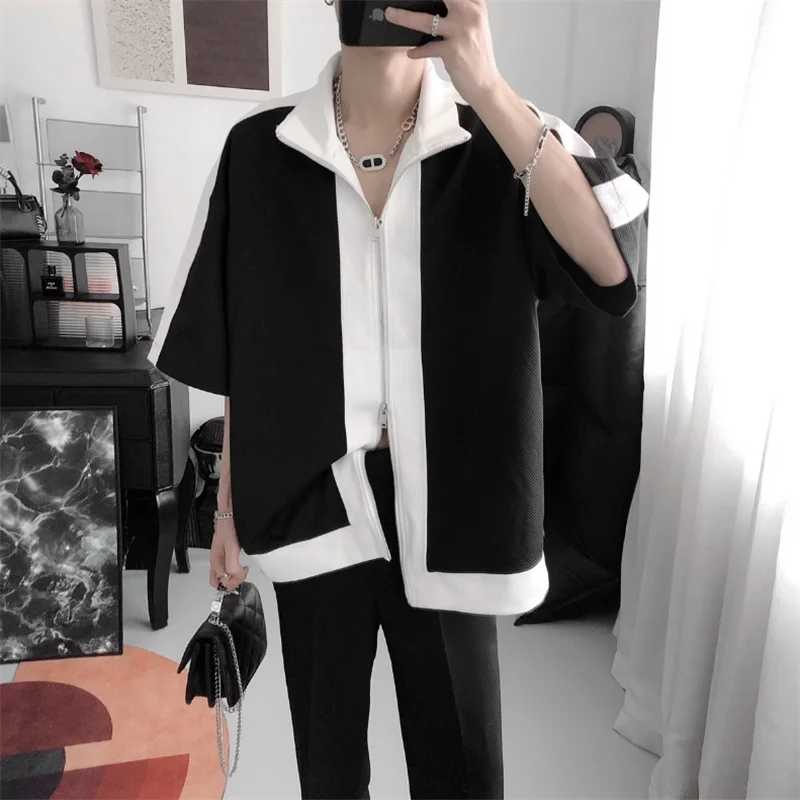 Color matching lapel short sleeve T-shirt men's double zipper trend loose senior coat
Color matching lapel short sleeve T-shirt men's double zipper trend loose senior coat