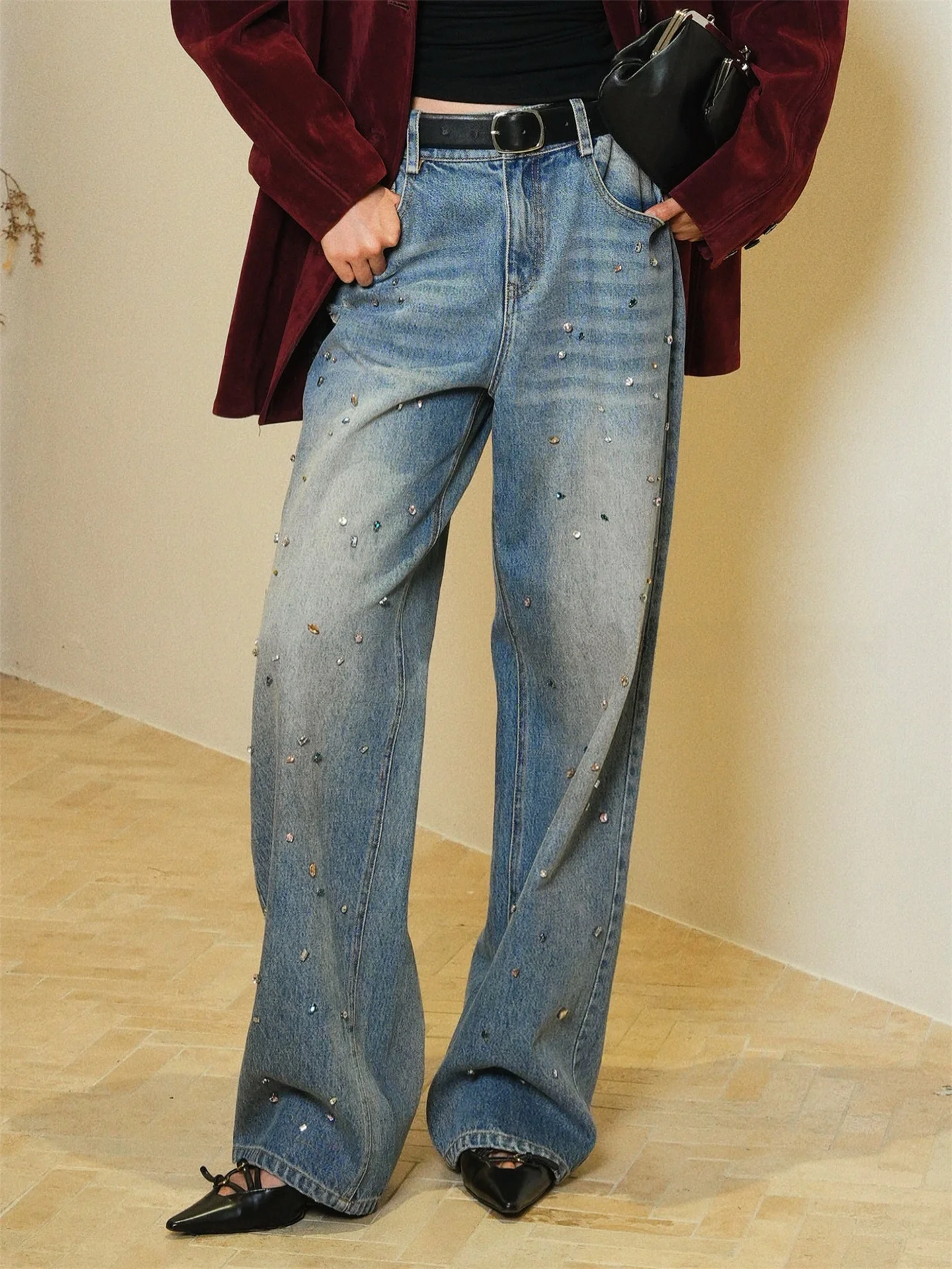 Джинсы прямого кроя со стразами, выцветшие хлопковые повседневные женские джинсы на молнии MOSS905
Джинсы прямого кроя со стразами, выцветшие хлопковые повседневные женские джинсы на молнии MOSS905