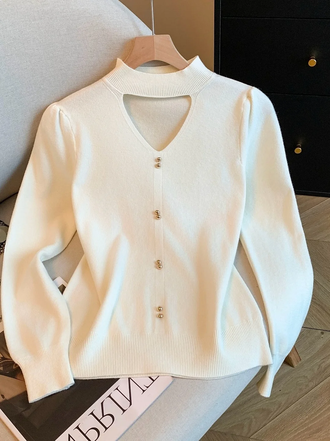 French Style Loose Fit Long Sleeve Knitted Sweater Women's Autumn Winter Hollow out High Collar Slimming Base Layer Top
French Style Loose Fit Long Sleeve Knitted Sweater Women's Autumn Winter Hollow out High Collar Slimming Base Layer Top