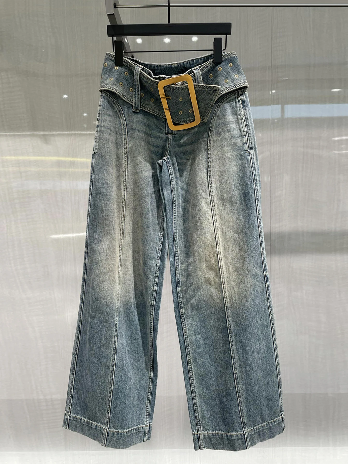 High Waist Wide Leg Jeans Women's Spring 2026 New Design Belted Washed Denim Pants Casual Style Standard Fit Blue Color
High Waist Wide Leg Jeans Women's Spring 2026 New Design Belted Washed Denim Pants Casual Style Standard Fit Blue Color