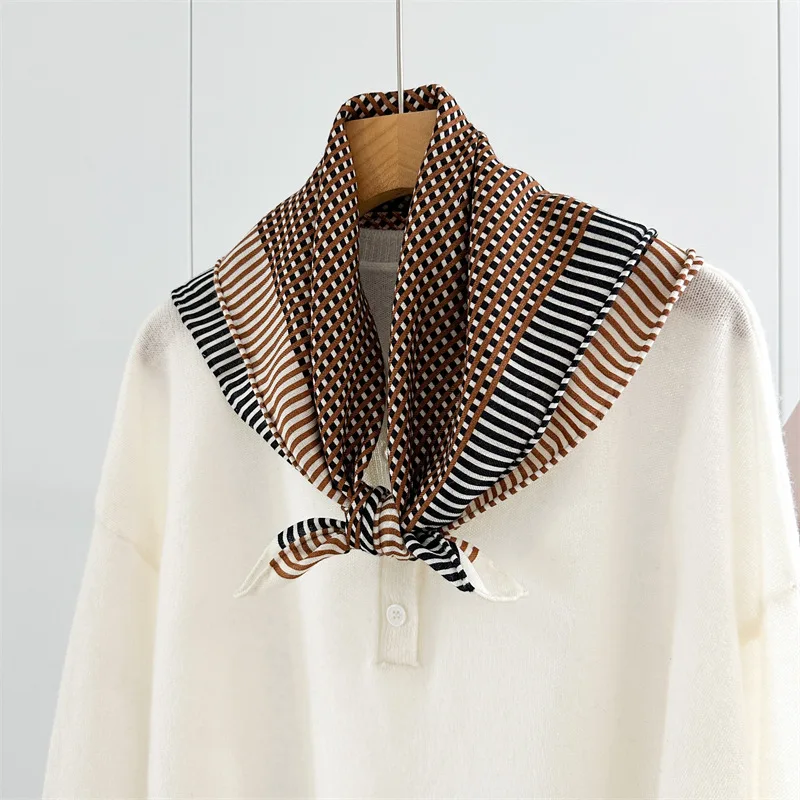 70% Wool 30% Silk Luxury Brand Scarf for Women Casual Vintage Coffee Checkered Square Scarf Handkerchief Man Scarf
70% Wool 30% Silk Luxury Brand Scarf for Women Casual Vintage Coffee Checkered Square Scarf Handkerchief Man Scarf