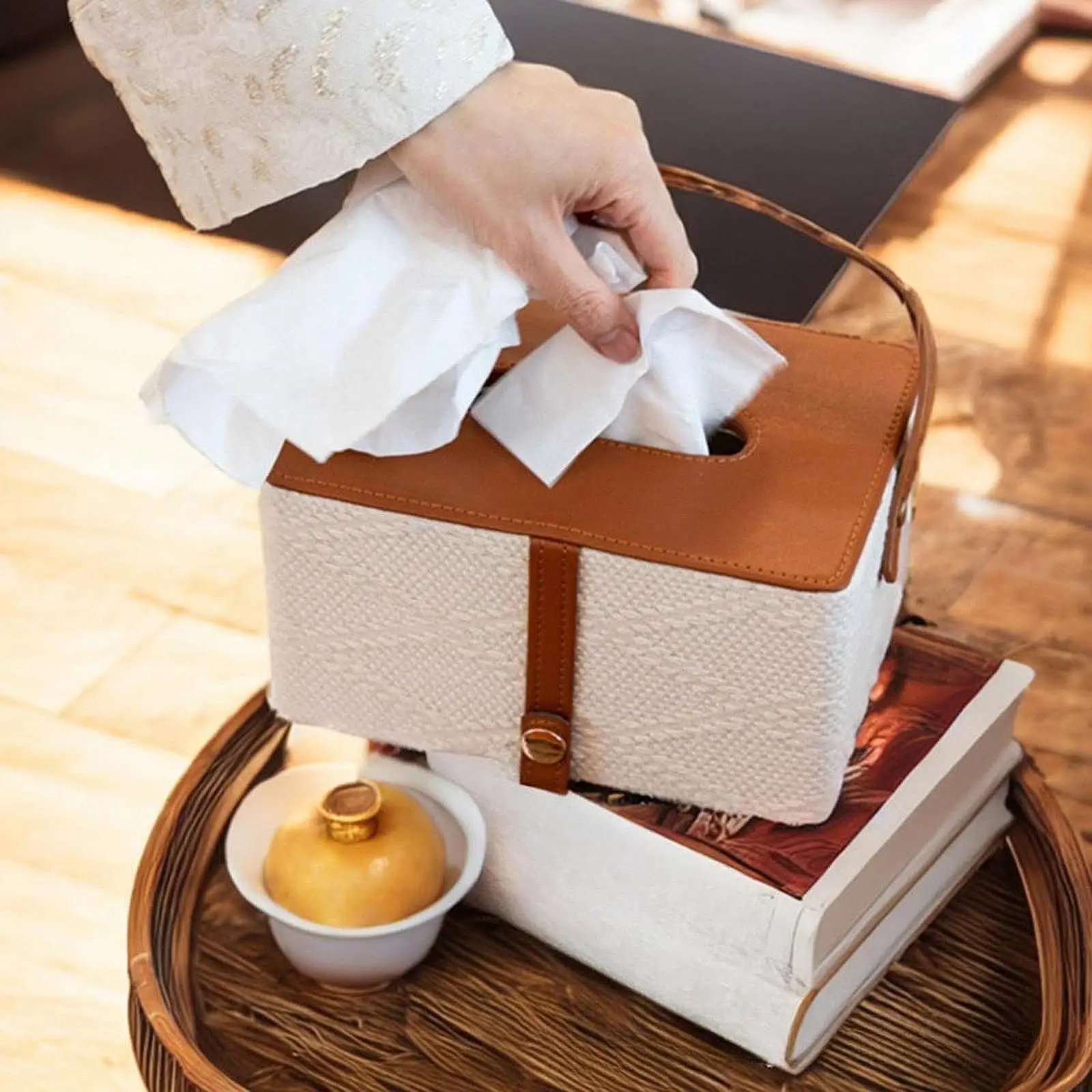Tissue Box with Handle Desktop Organizer Tissue Storage Box Stylish Facial Paper Holder Napkin Dispenser for Bedroom Bathroom
Tissue Box with Handle Desktop Organizer Tissue Storage Box Stylish Facial Paper Holder Napkin Dispenser for Bedroom Bathroom