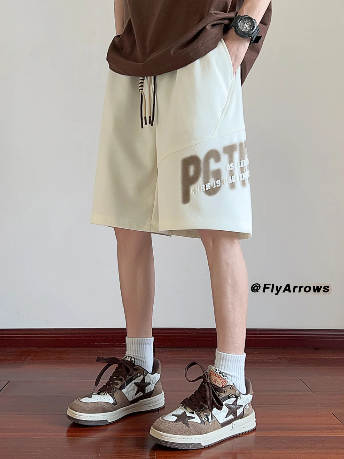 Мужские летние тонкие свободные повседневные брюки с сосновым узором, брендовые спортивные брюки пять четвертей в американском стиле High Street Faion
Мужские летние тонкие свободные повседневные брюки с сосновым узором, брендовые спортивные брюки пять четвертей в американском стиле High Street Faion