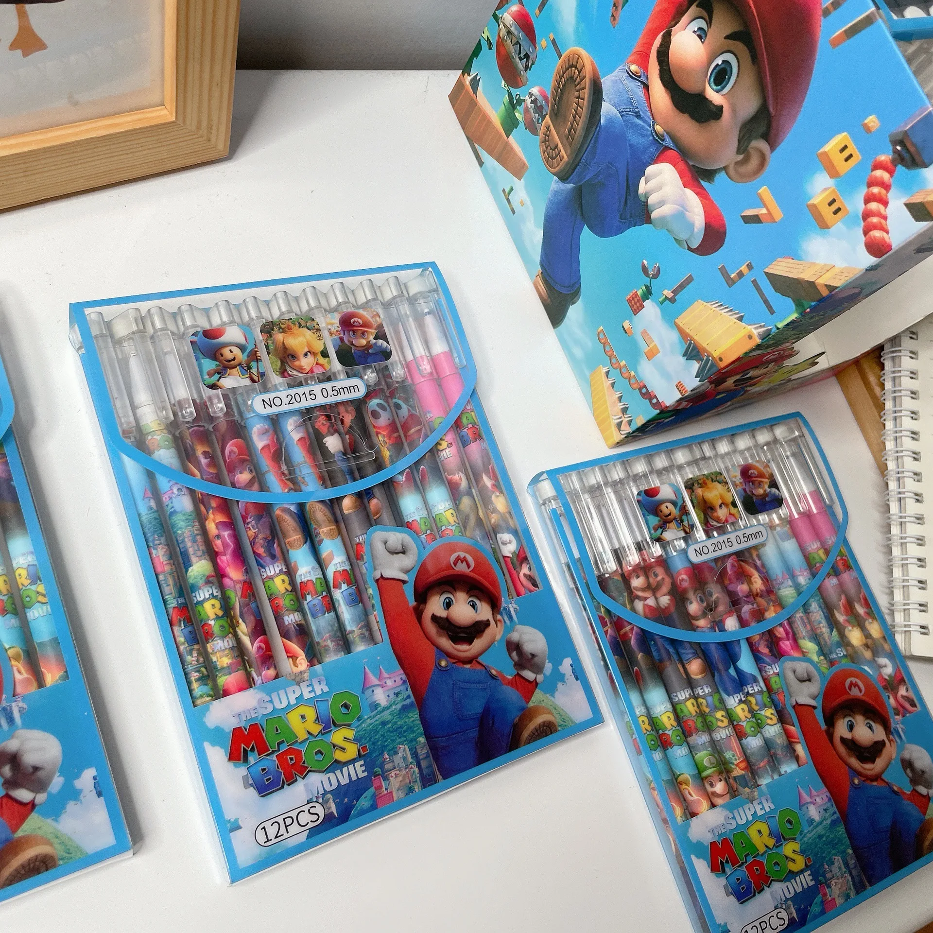 12pcs Super Mario Pen erasable pens, student exam pens, stationery, study supplies, 1 box of 12 gifts
12pcs Super Mario Pen erasable pens, student exam pens, stationery, study supplies, 1 box of 12 gifts