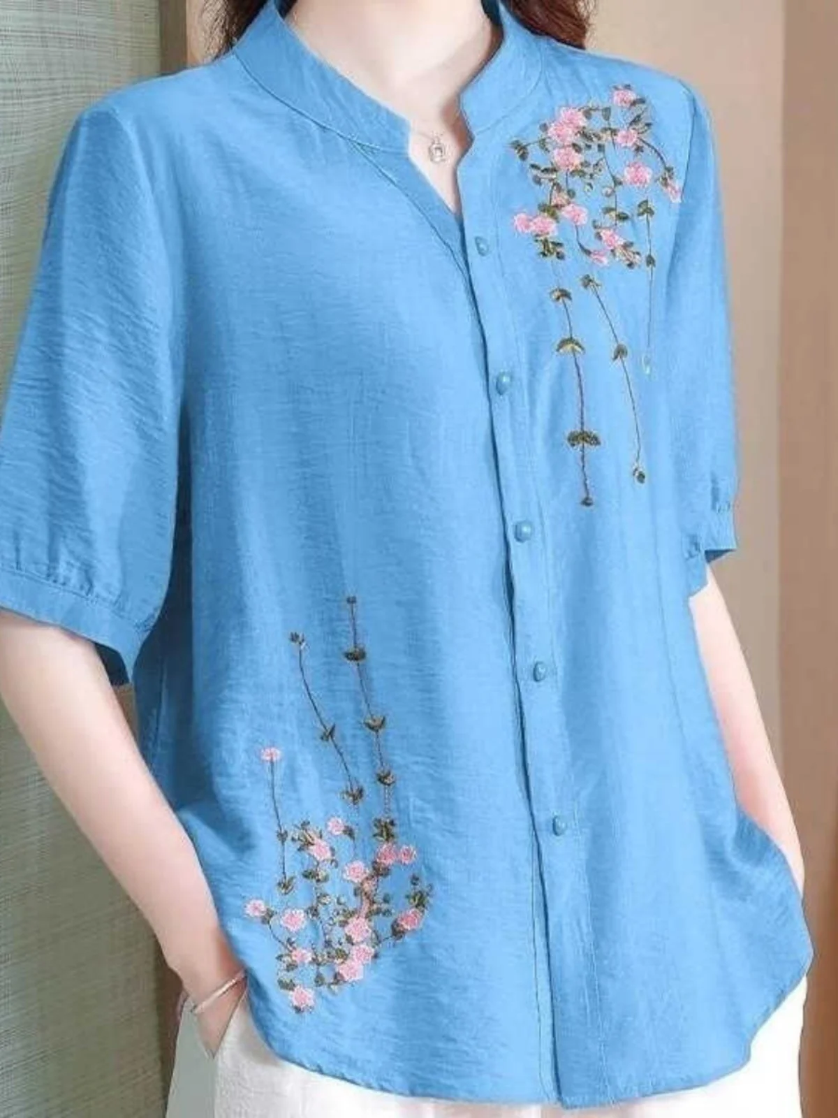 Модная женская летняя новинка: свободный топ из хлопка и льна с вышивкой, этнический стиль, скрывающий живот, большие размеры
Модная женская летняя новинка: свободный топ из хлопка и льна с вышивкой, этнический стиль, скрывающий живот, большие размеры