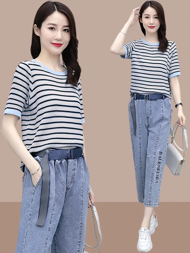 Faionable Casual Women's Set Summer 2026 Loose Versatile T-irt Distred Jeans Two-Piece Set Brand Xiangduo Suitable for...
Faionable Casual Women's Set Summer 2026 Loose Versatile T-irt Distred Jeans Two-Piece Set Brand Xiangduo Suitable for...