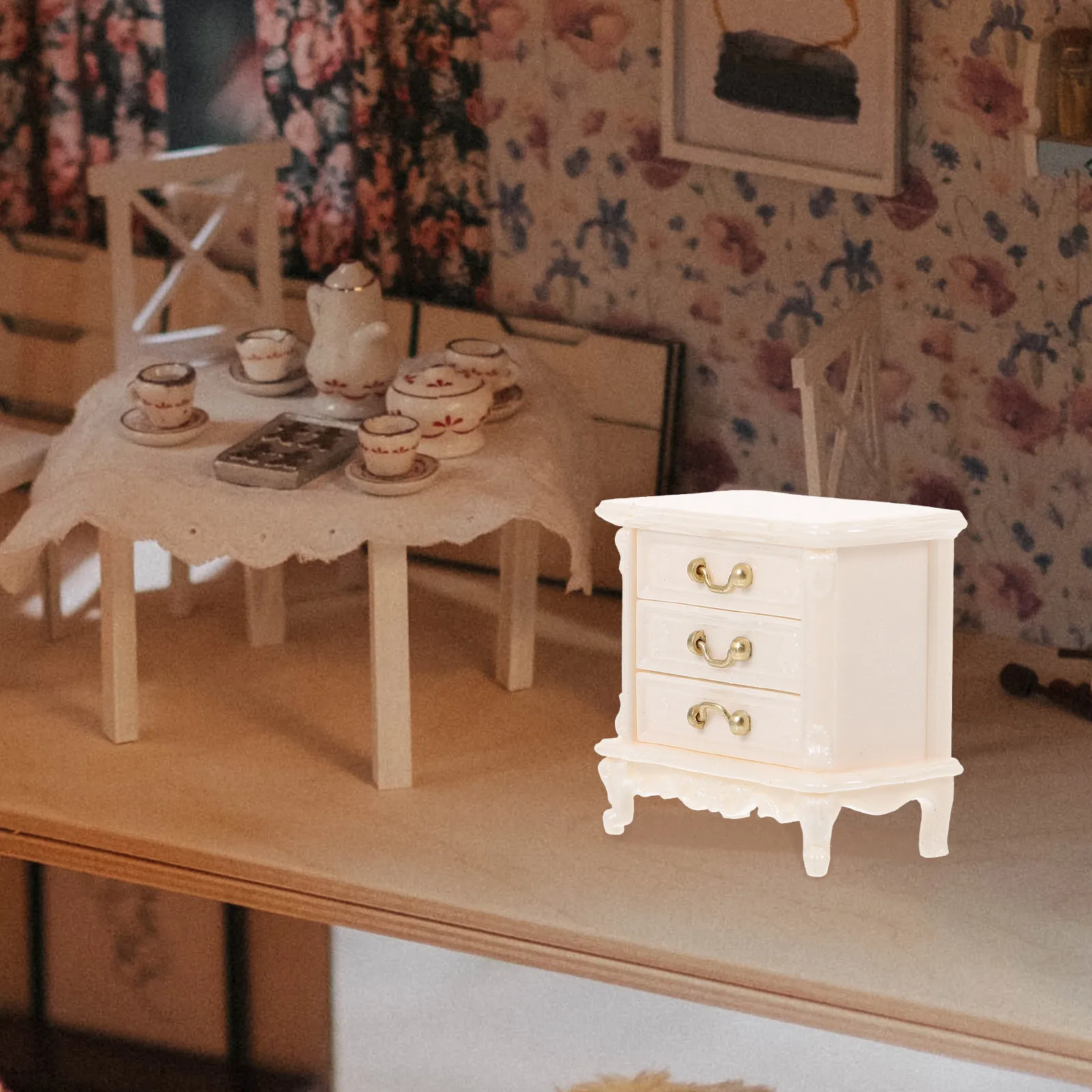 Miniature Cabinet Mini House Furniture Creative Vintage Style Miniature Furniture Decoration Living Room Bedroom Display
Miniature Cabinet Mini House Furniture Creative Vintage Style Miniature Furniture Decoration Living Room Bedroom Display