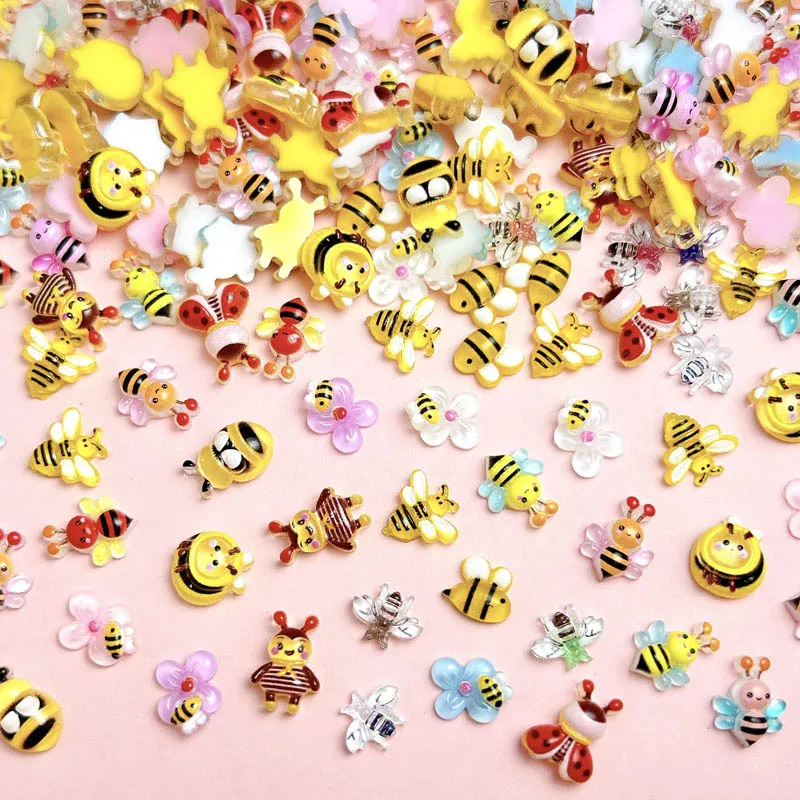 50Pcs bee Nail Art Set - 3D Cute Honeycomb & Bee Charms for Whimsical Spring Manicures
50Pcs bee Nail Art Set - 3D Cute Honeycomb & Bee Charms for Whimsical Spring Manicures