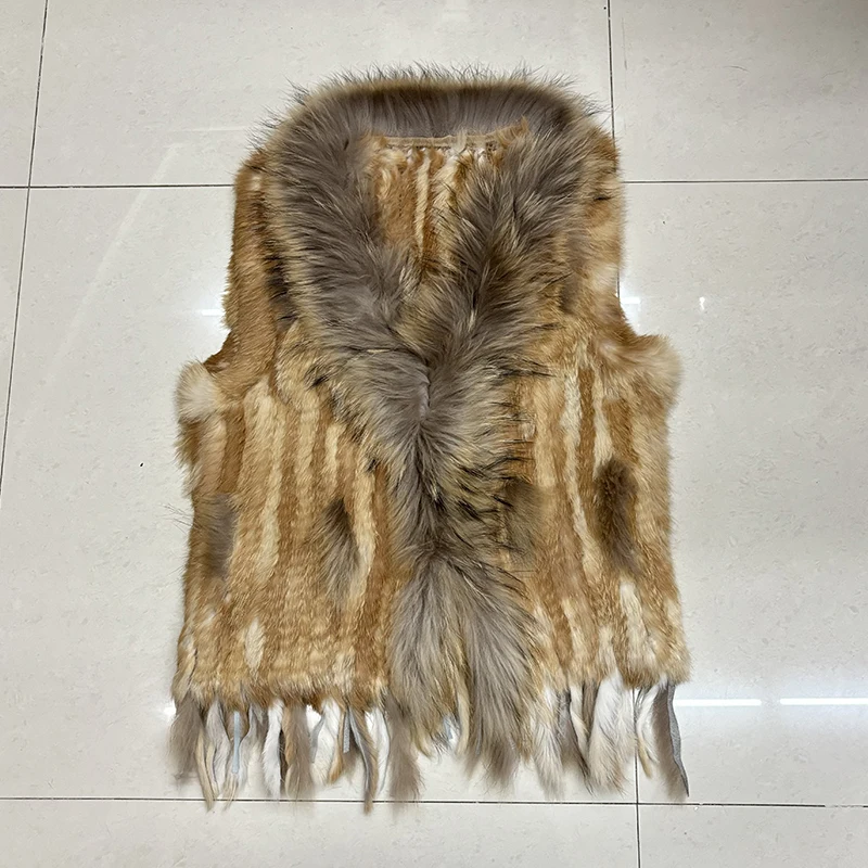 Hot Sale Women Knitted Real Rabbit Fur Vest Warm Genuine Fur Gilets Female Causual Raccoon Fur Collar Waistcoat
Hot Sale Women Knitted Real Rabbit Fur Vest Warm Genuine Fur Gilets Female Causual Raccoon Fur Collar Waistcoat