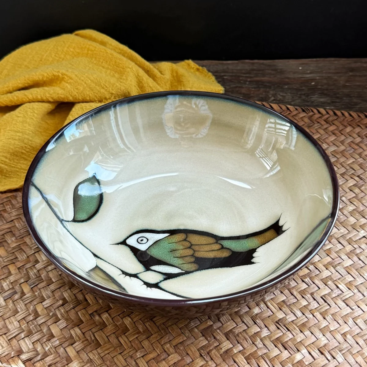 Набор посуды серии Early Spring: креативные тарелки, глазурованные миски, суповые тарелки, плоские тарелки, маленькие глубокие тарелки, классические практичные тарелки с подглазурной росписью.
Набор посуды серии Early Spring: креативные тарелки, глазурованные миски, суповые тарелки, плоские тарелки, маленькие глубокие тарелки, классические практичные тарелки с подглазурной росписью.