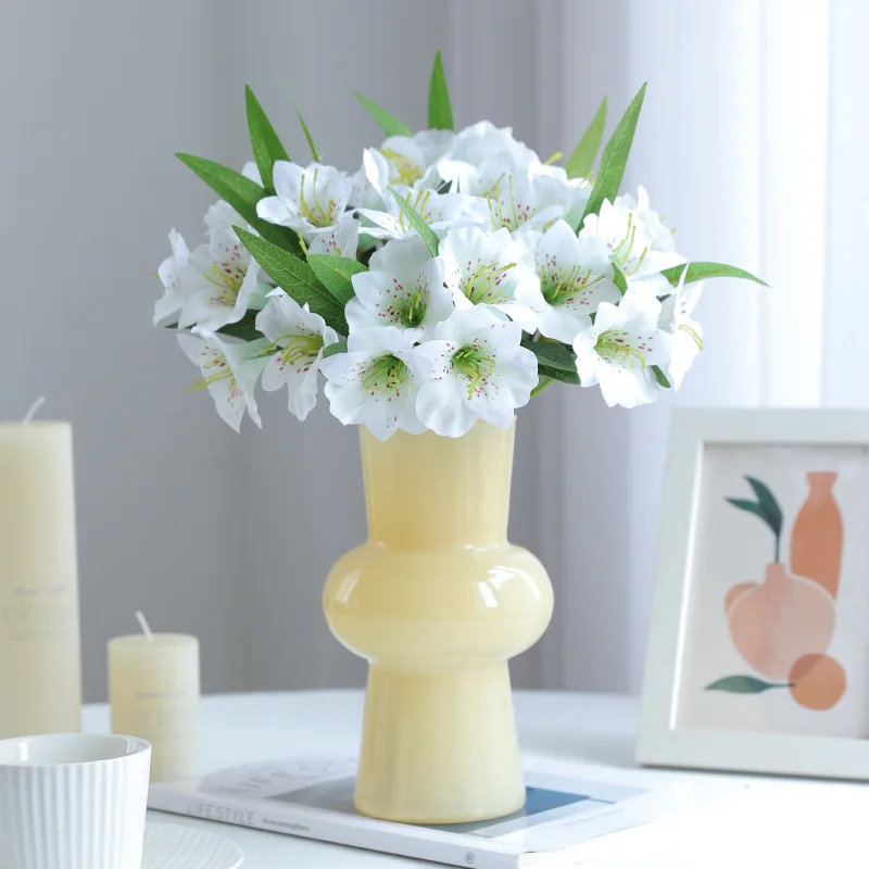 10Pcs Artificial 6head Narcissus Silk Flower Trumpet Flower for Home Decoration Party Table Ornaments Wedding Flower Arrangement
10Pcs Artificial 6head Narcissus Silk Flower Trumpet Flower for Home Decoration Party Table Ornaments Wedding Flower Arrangement