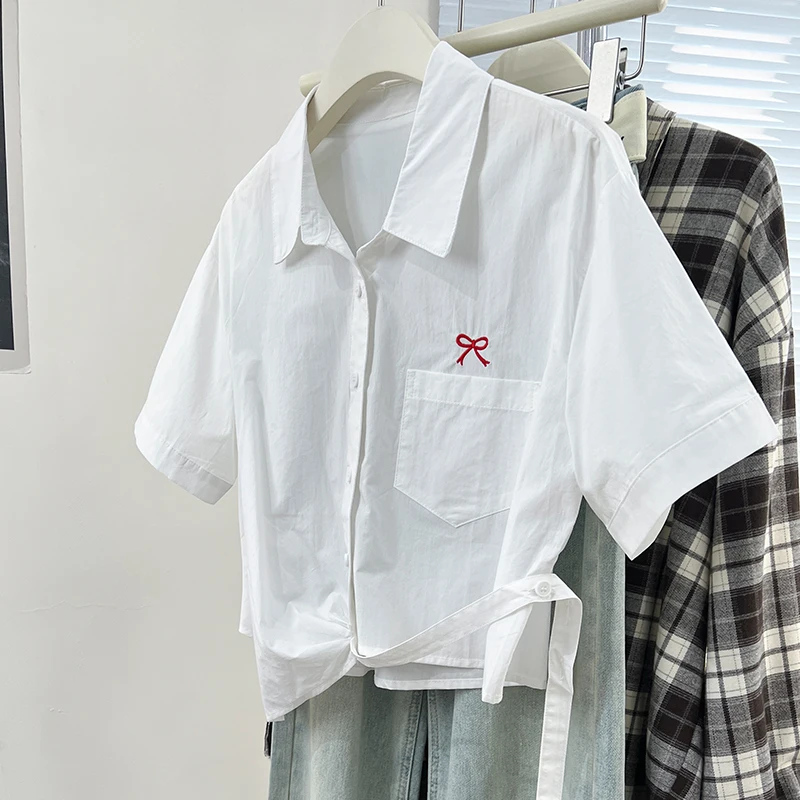 Turn-down Collar Shirt Women 2025 Summer New Fashion Short Sleeve Shirt Design Sense Niche Bow Blouse Female Clothing
Turn-down Collar Shirt Women 2025 Summer New Fashion Short Sleeve Shirt Design Sense Niche Bow Blouse Female Clothing