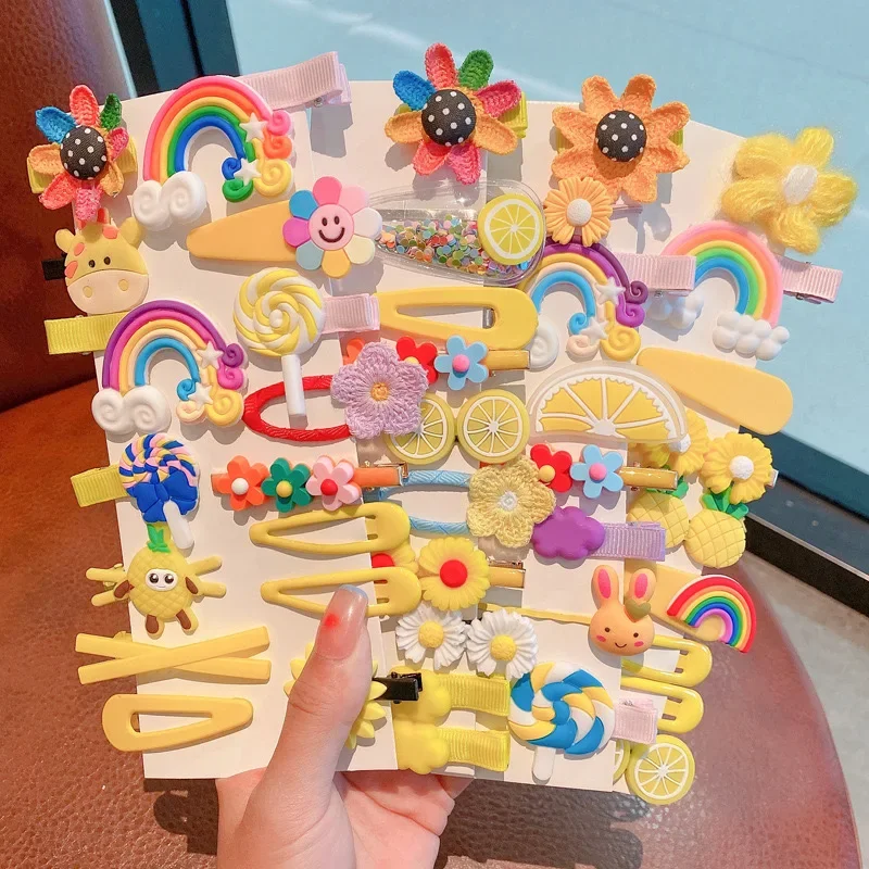 14pcs Random Creative Cute Sweet Flowers Fruits Rainbow Heart Pattern Hair Clips Princess Decorative Hair Accessories Gifts
14pcs Random Creative Cute Sweet Flowers Fruits Rainbow Heart Pattern Hair Clips Princess Decorative Hair Accessories Gifts