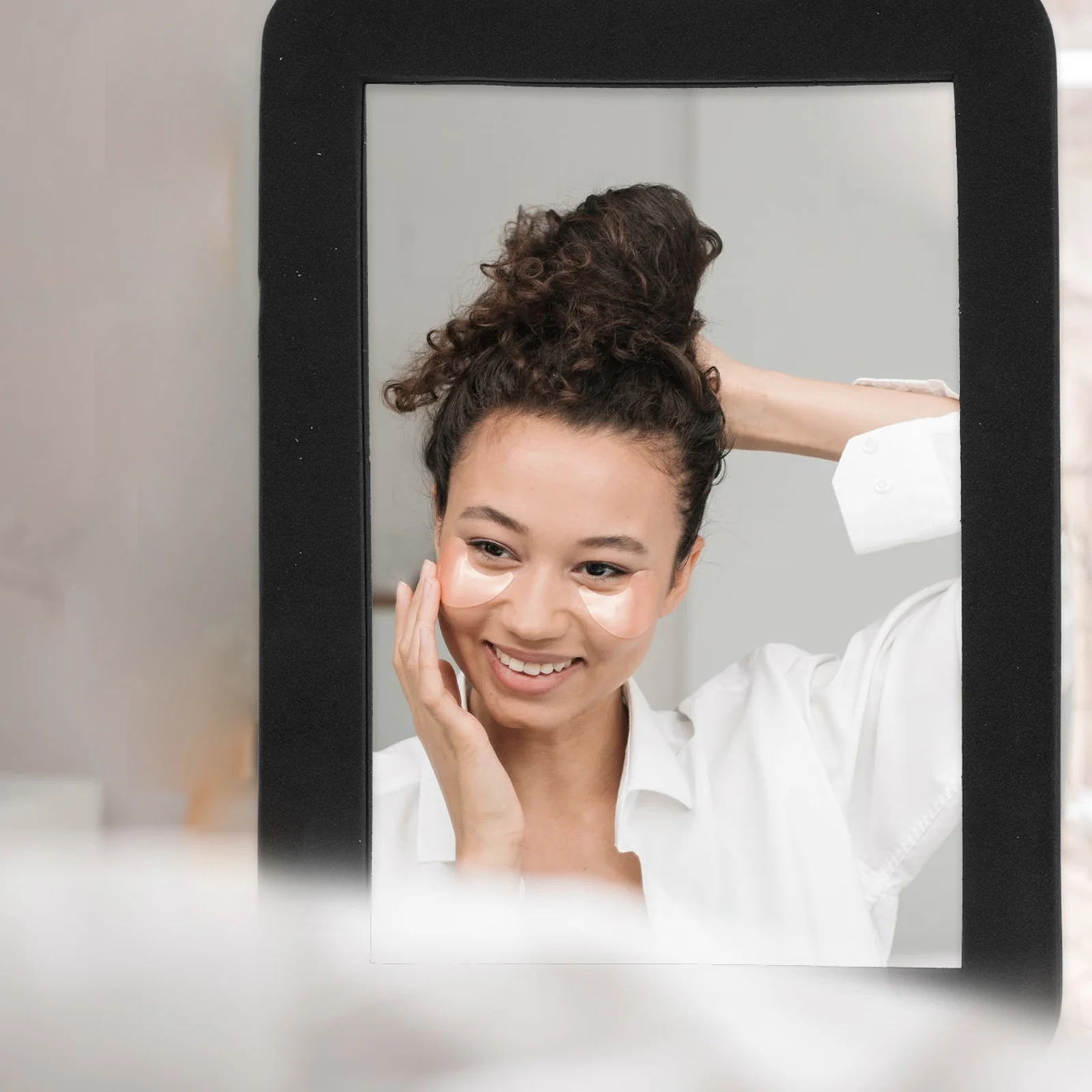 1Pcs Foam Frame Rectangular Mirror Black Premium Glass Makeup Handheld Beauty Salon Travel Portable Dual Handle Clear Reflection
1Pcs Foam Frame Rectangular Mirror Black Premium Glass Makeup Handheld Beauty Salon Travel Portable Dual Handle Clear Reflection