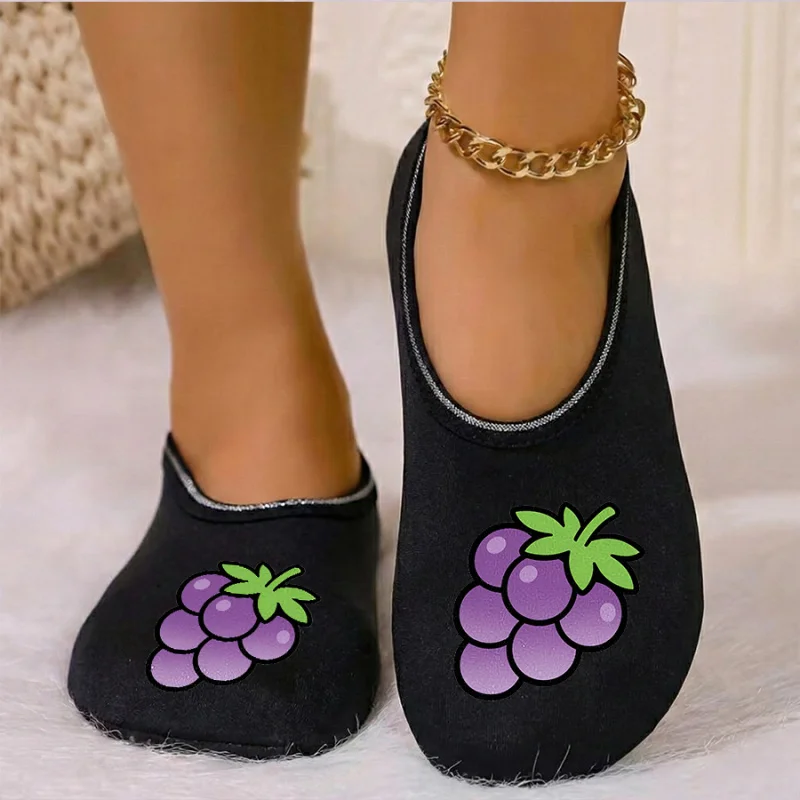 Четырехсезонные носимые пары с мультяшным птичьим принтом и тонкой бархатной подкладкой, дышащие, высокоэластичные, противоскользящие тапочки для пола.
Четырехсезонные носимые пары с мультяшным птичьим принтом и тонкой бархатной подкладкой, дышащие, высокоэластичные, противоскользящие тапочки для пола.