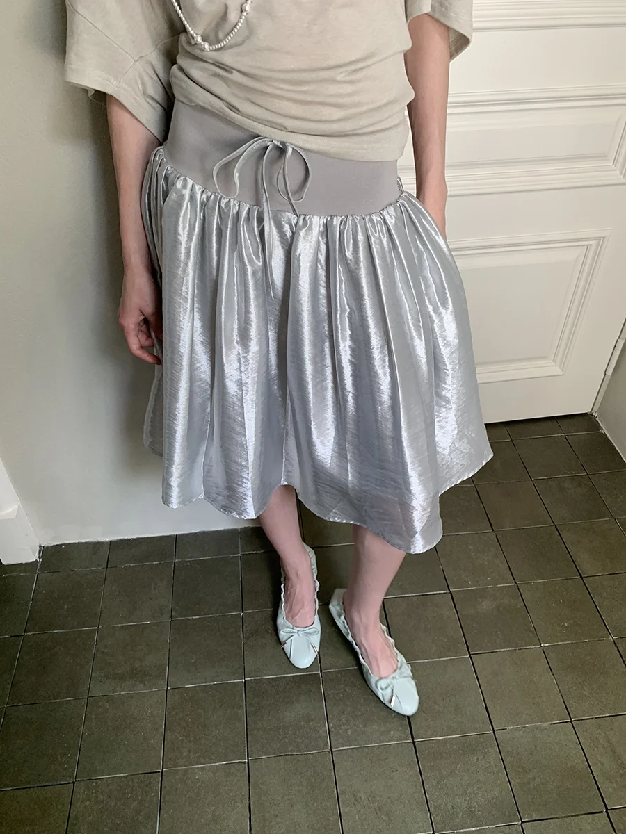 DKZ Lustrous A-Line Skirt Women's Loose Vintage Elastic Waist Summer New Style Girls' Fashion Skirts
DKZ Lustrous A-Line Skirt Women's Loose Vintage Elastic Waist Summer New Style Girls' Fashion Skirts