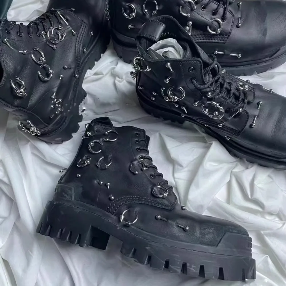 NIGO Men's Women's High Top Broken Old Vintage Boots Rivet Punk Style Dark Lace Up Cowhide Short Boots #NGSH1663
NIGO Men's Women's High Top Broken Old Vintage Boots Rivet Punk Style Dark Lace Up Cowhide Short Boots #NGSH1663