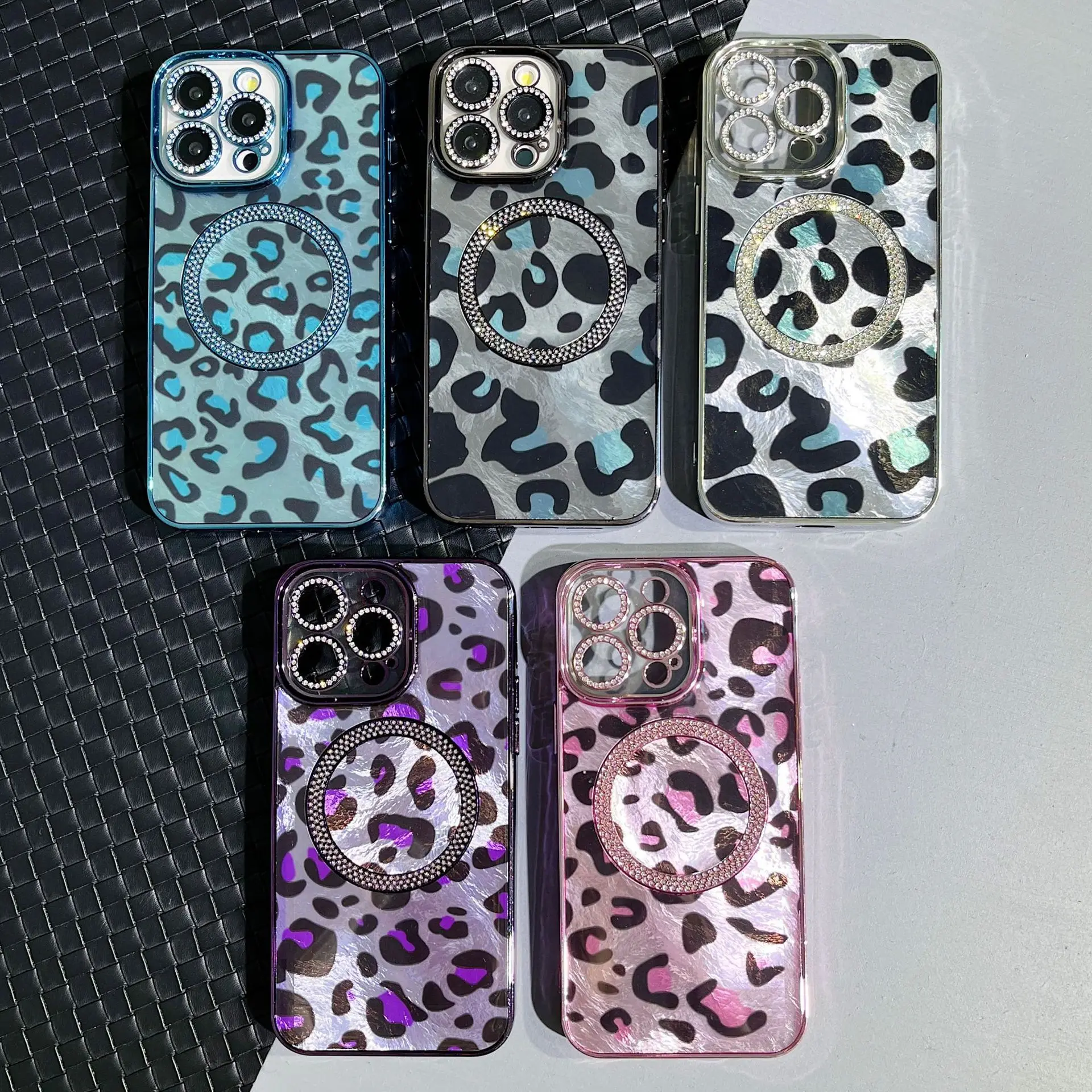 Luxruy Leopard Diamond Magnetic Magsafe Phone Case for iPhone 16 15 14 13 12 11 Plus PRO Max Fashion Phone Cover
Luxruy Leopard Diamond Magnetic Magsafe Phone Case for iPhone 16 15 14 13 12 11 Plus PRO Max Fashion Phone Cover