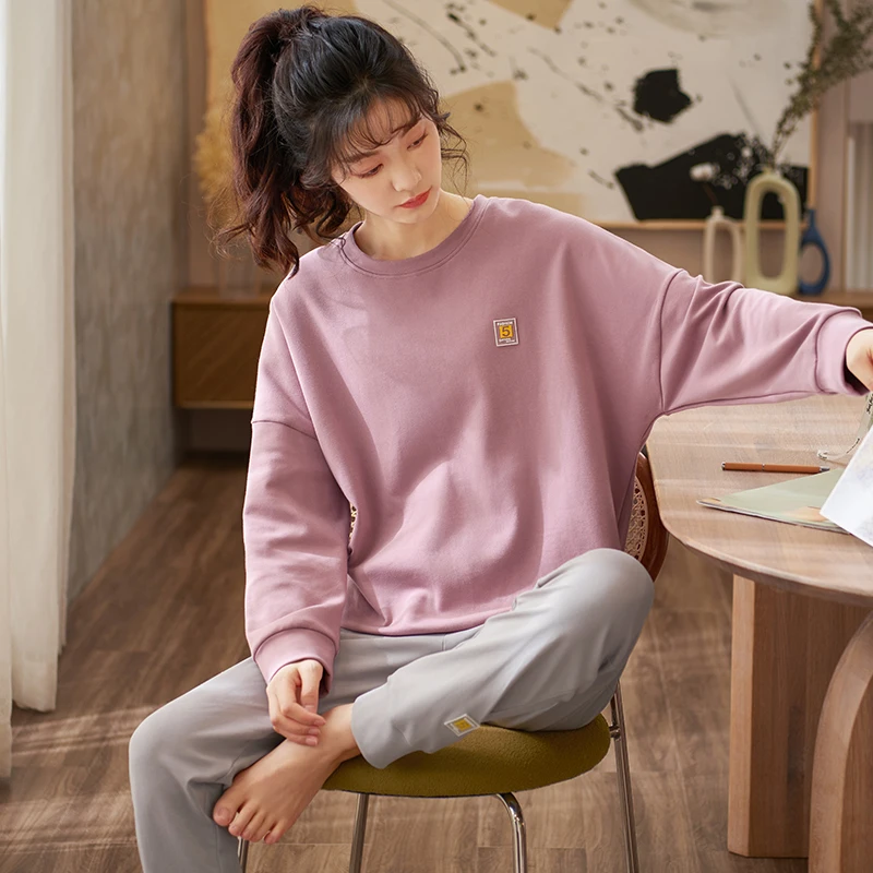 Women O-Neck Splice Pajamas Set 100%Cotton Female Long-sleeved Spring Autumn Pyjama Loose Casual Home Set Sleepwear Tops + Pants
Women O-Neck Splice Pajamas Set 100%Cotton Female Long-sleeved Spring Autumn Pyjama Loose Casual Home Set Sleepwear Tops + Pants