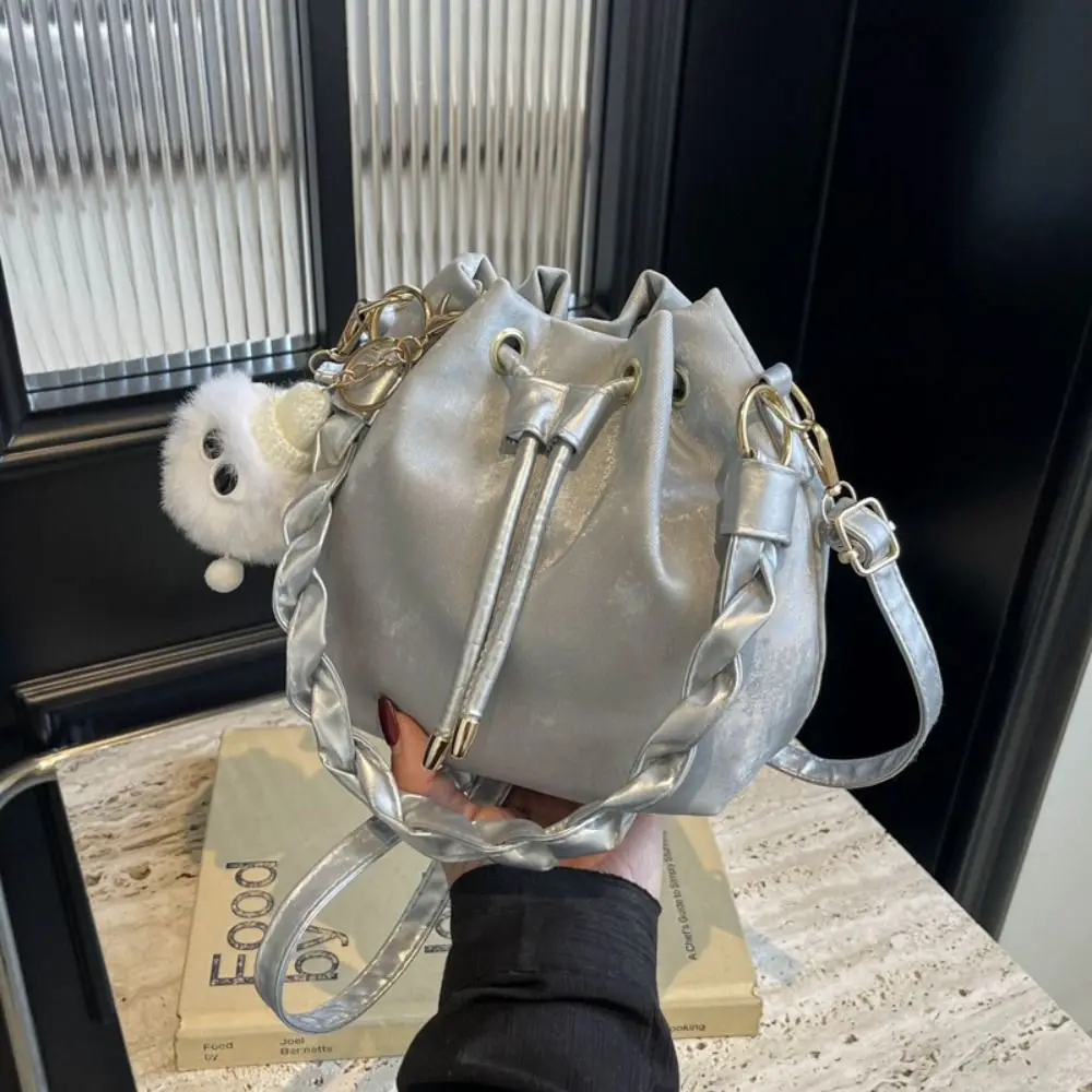 Drawstring Tie Bucket Bag PU Polyester Japanese and Korean Style Shoulder Bags Plush Pendant Crossbody Bag Daily Matching
Drawstring Tie Bucket Bag PU Polyester Japanese and Korean Style Shoulder Bags Plush Pendant Crossbody Bag Daily Matching