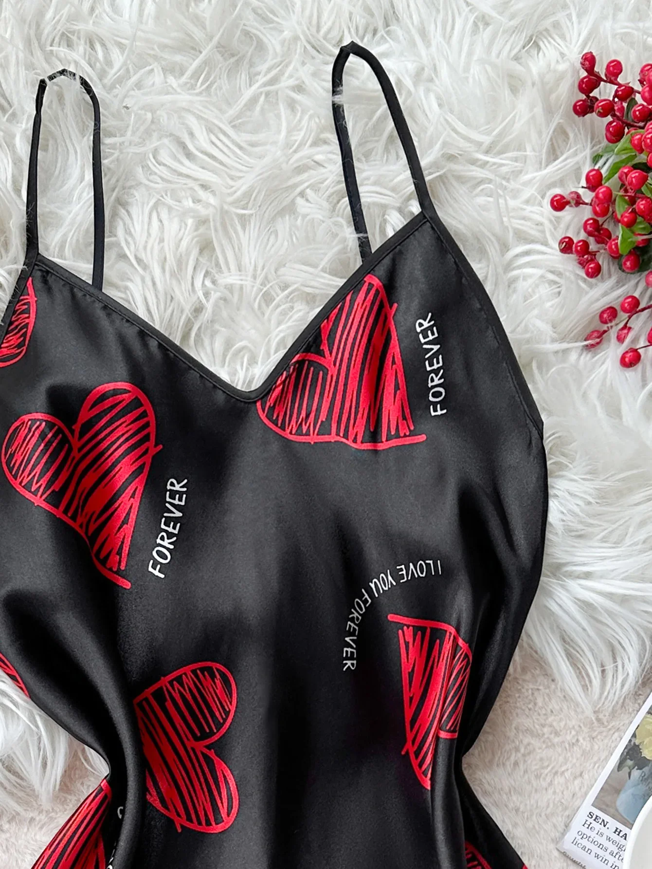 Valentine's Day Red Lip Print Satin Slip Nightdress V Neck Backless Mini Sleep Dress Women's Sleepwear Dresses
Valentine's Day Red Lip Print Satin Slip Nightdress V Neck Backless Mini Sleep Dress Women's Sleepwear Dresses