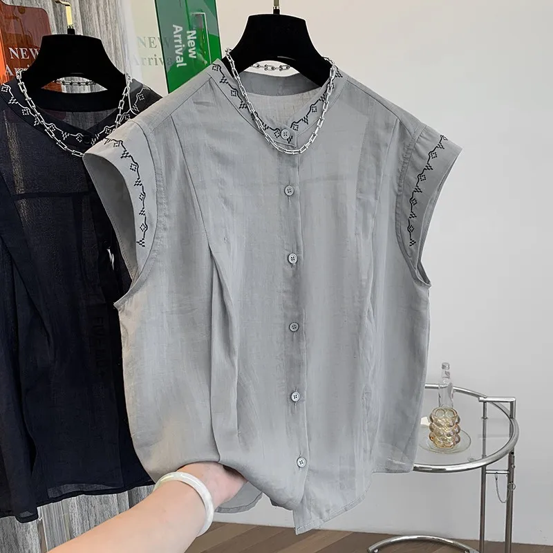 Elegant Embroidered Sleeveless Shirt Women's Vest Outerwear Fashionable Small Top High-End Feeling Beautiful Design
Elegant Embroidered Sleeveless Shirt Women's Vest Outerwear Fashionable Small Top High-End Feeling Beautiful Design