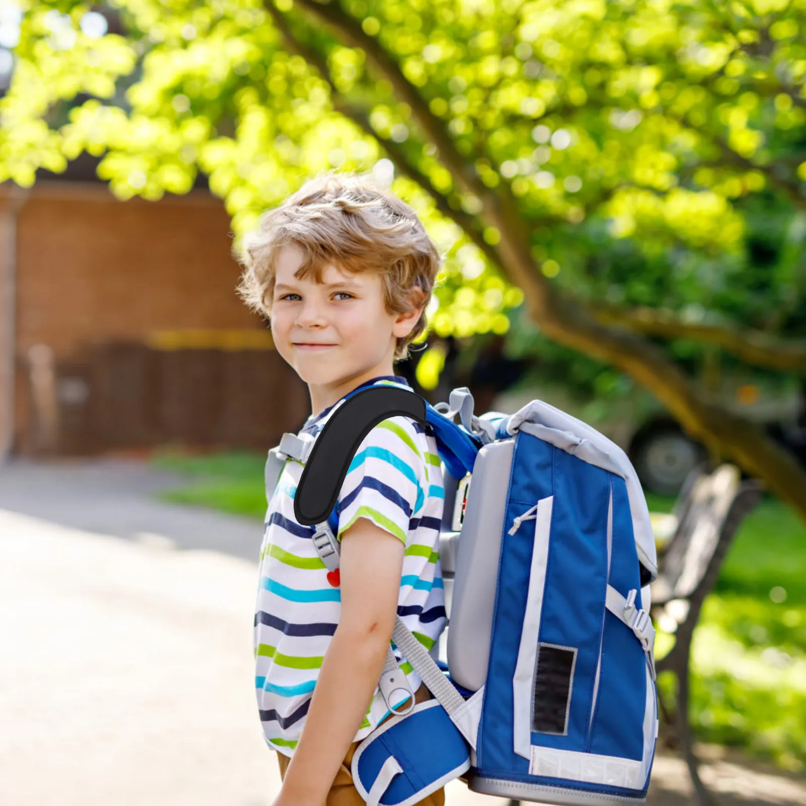 Съемная мягкая подушка-накладка на плечевой ремень для гитарного рюкзака/сумки, удобная, с широкой полосой для распределения нагрузки
Съемная мягкая подушка-накладка на плечевой ремень для гитарного рюкзака/сумки, удобная, с широкой полосой для распределения нагрузки