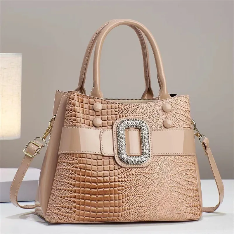 Large Capacity Luxury Women's Crossbody Bags Single Shoulder Bag Designer Womens Bright Leather Women's Handbag
Large Capacity Luxury Women's Crossbody Bags Single Shoulder Bag Designer Womens Bright Leather Women's Handbag
