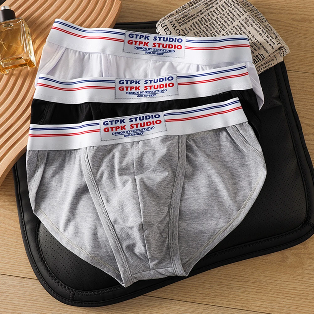 Summer Hot Item Men's Briefs Sexy Men's Thongs Triangle Pants Low Waist HighFork Breathable Briefs U Convex Pouch Underwear
Summer Hot Item Men's Briefs Sexy Men's Thongs Triangle Pants Low Waist HighFork Breathable Briefs U Convex Pouch Underwear