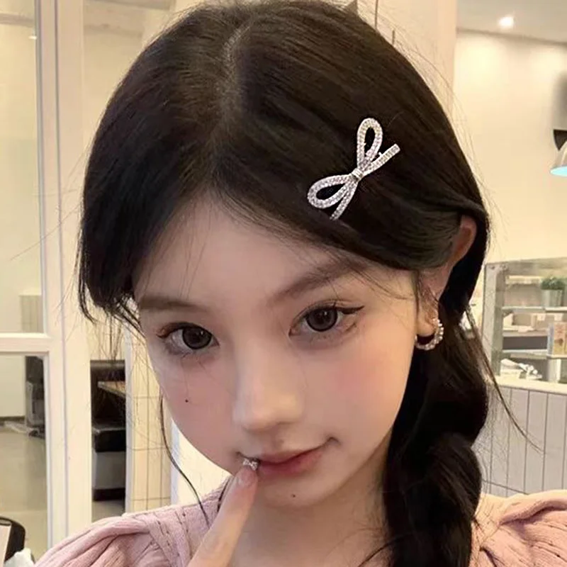 Маленький бант со стразами для девочек, модные заколки для волос с бантом, блестящие металлические заколки для волос, украшение с бахромой для женщин, аксессуары для волос 
Маленький бант со стразами для девочек, модные заколки для волос с бантом, блестящие металлические заколки для волос, украшение с бахромой для женщин, аксессуары для волос