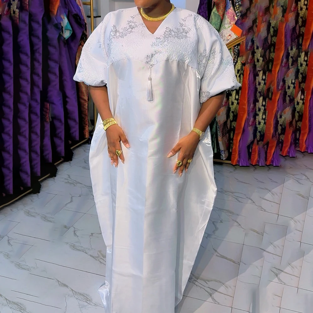 Африканские платья больших размеров для женщин, традиционная африканская одежда, халаты макси для свадебной вечеринки, выпускного вечера, Дубай, Турция, мусульманская Абая Бубу
Африканские платья больших размеров для женщин, традиционная африканская одежда, халаты макси для свадебной вечеринки, выпускного вечера, Дубай, Турция, мусульманская Абая Бубу
