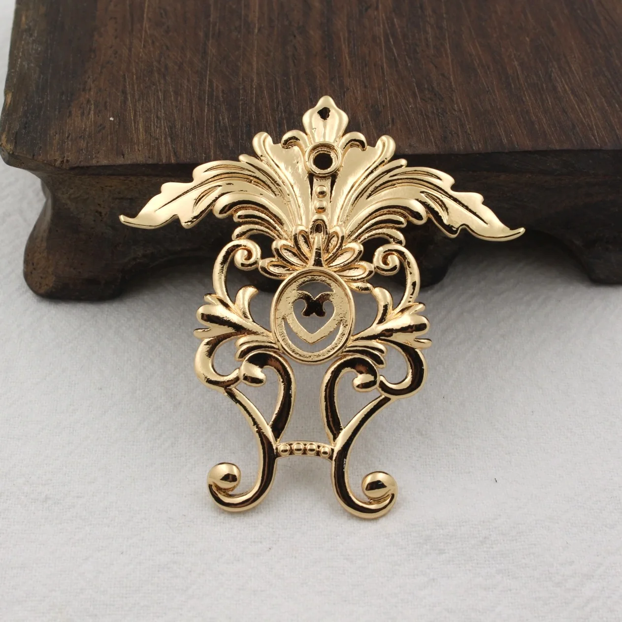 6pcs 59x55mm Quality Brass Casted Lotus Flower Pendant Stamping Decoration for DIY Chinese Hairwears Hanfu Clothing Accessories
6pcs 59x55mm Quality Brass Casted Lotus Flower Pendant Stamping Decoration for DIY Chinese Hairwears Hanfu Clothing Accessories