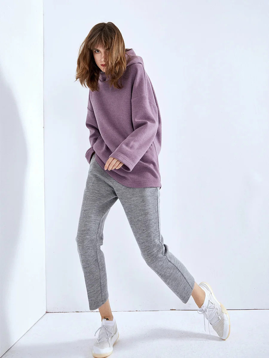 Женская утепленная шерстяная вязаная толстовка с капюшоном, двусторонняя, двухцветная, свободного кроя, с длинными рукавами, теплая и удобная, для повседневной носки.
Женская утепленная шерстяная вязаная толстовка с капюшоном, двусторонняя, двухцветная, свободного кроя, с длинными рукавами, теплая и удобная, для повседневной носки.