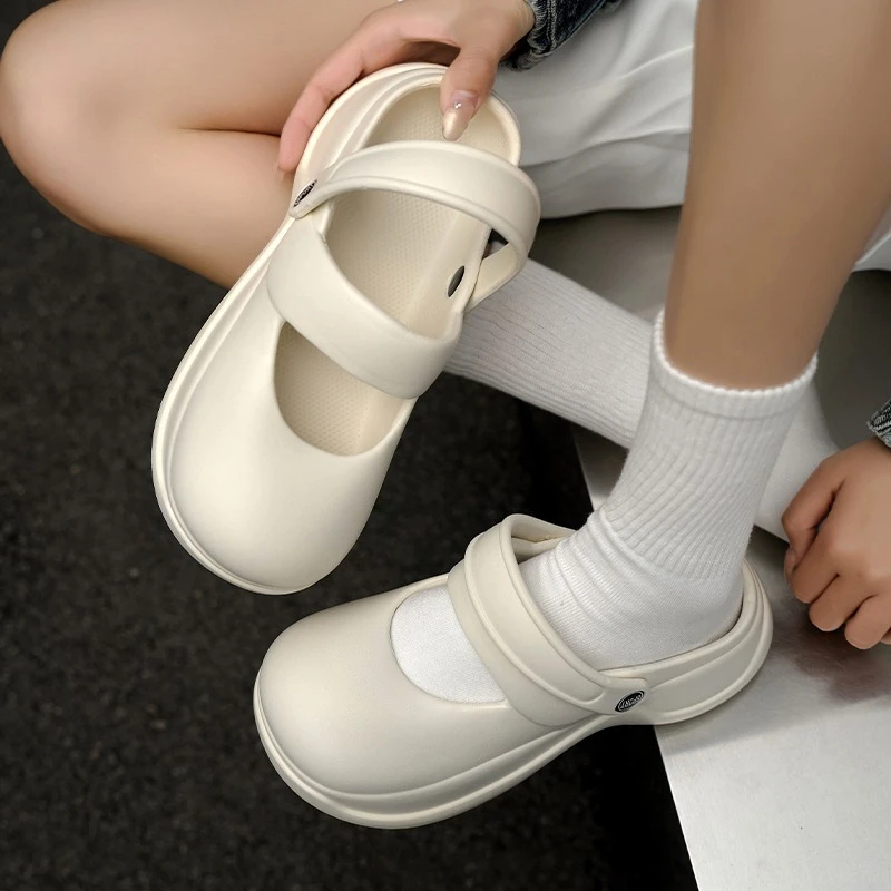 Women's Outer Wear Thick-Soled Fashionable 2025 Summer New Baotou Beach Sandals and Slippers
Women's Outer Wear Thick-Soled Fashionable 2025 Summer New Baotou Beach Sandals and Slippers