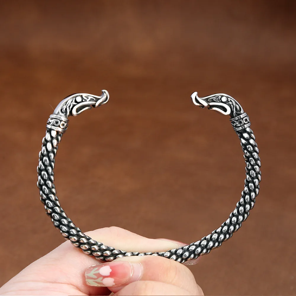100pcs/lot jewelry titanium steel bracelet, fashionable and personalized, men's versatile stainless steel retro bracelet, solid
100pcs/lot jewelry titanium steel bracelet, fashionable and personalized, men's versatile stainless steel retro bracelet, solid